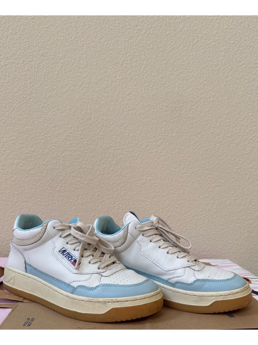 AUTRY Open Mid leather sneakers - Picture 2 of 8